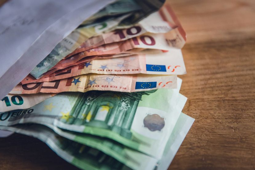 705 εκατ. ευρώ χορηγήθηκαν στην επόμενη γενιά ερευνητών και ερευνητριών της Ευρώπης