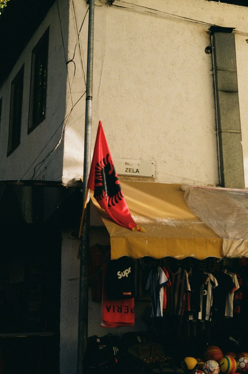 Διεύρυνση: Η Αλβανία εκπληρώνει τα ενδιάμεσα κριτήρια αξιολόγησης για την ομάδα κεφαλαίων «Θεμελιώδη πεδία»